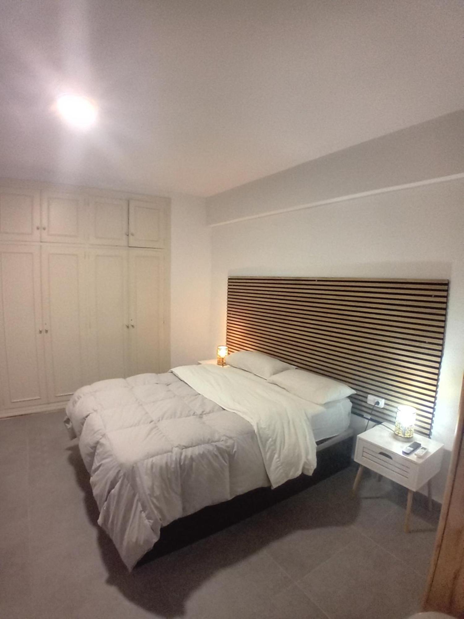 Casa Blanca 48 Apartment Alicante Bagian luar foto